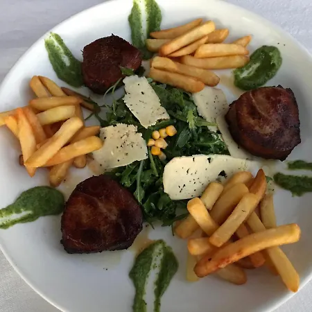 Hotel Benilva Shkallnur